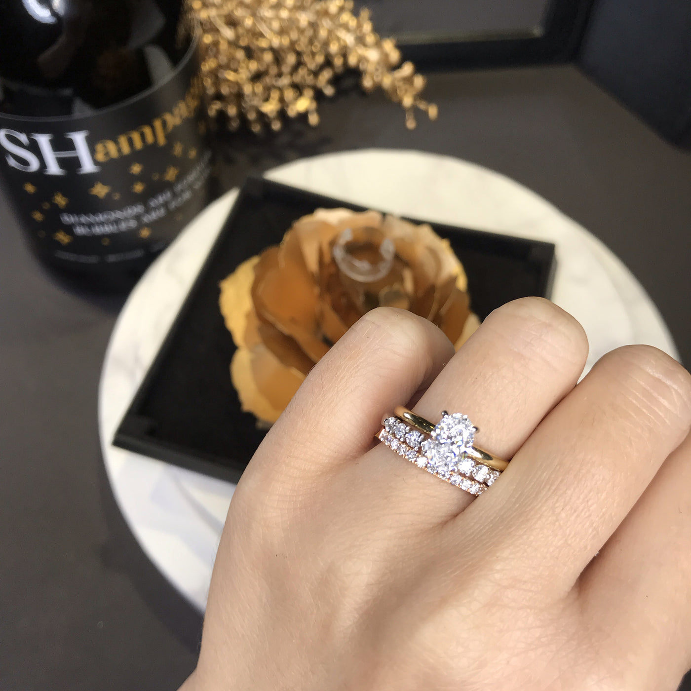 Oval Diamond Halo Engagement ring 