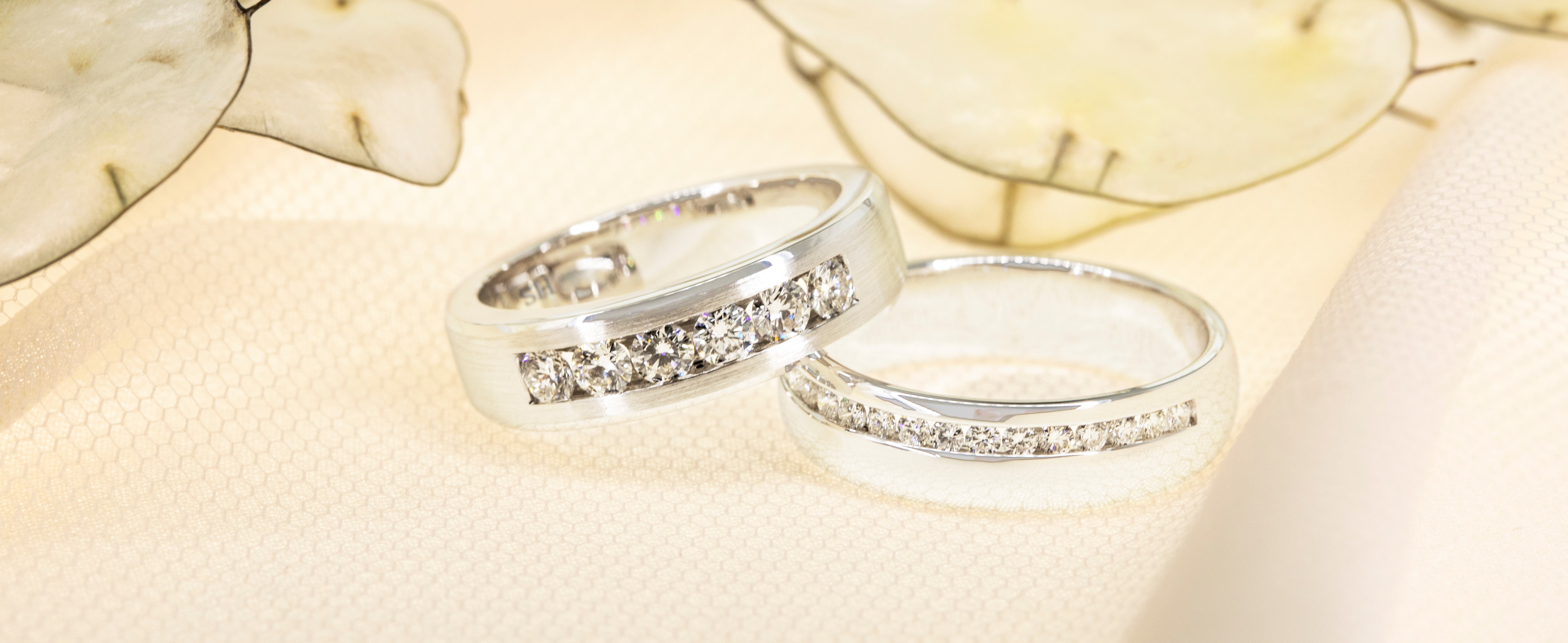 Platinum v outlet white gold