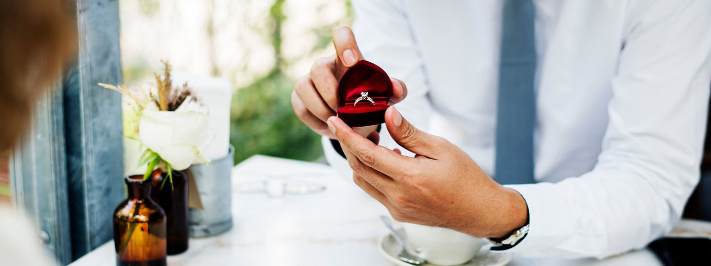 What to Expect When Buying an Engagement Ring