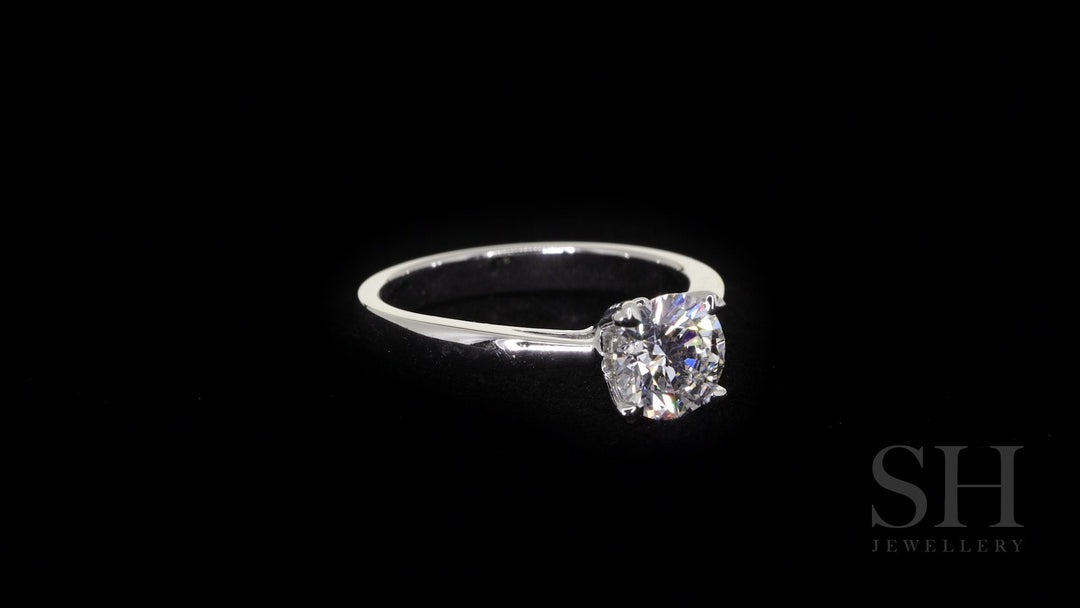 4-Claw solitaire engagement ring with heart shaped prong tips - W0001 (Lab Grown)
