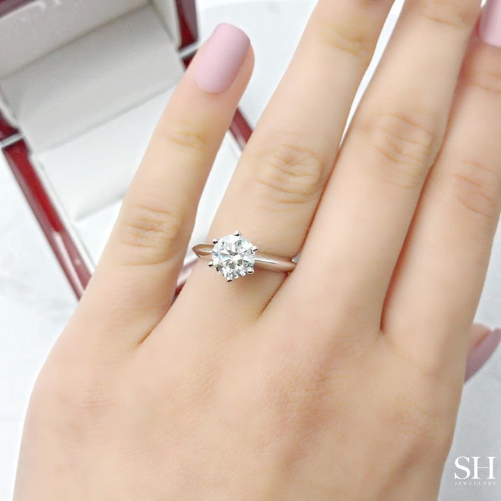 Classic 6-Claw Solitaire Engagement Ring - W0004 (Lab Grown)