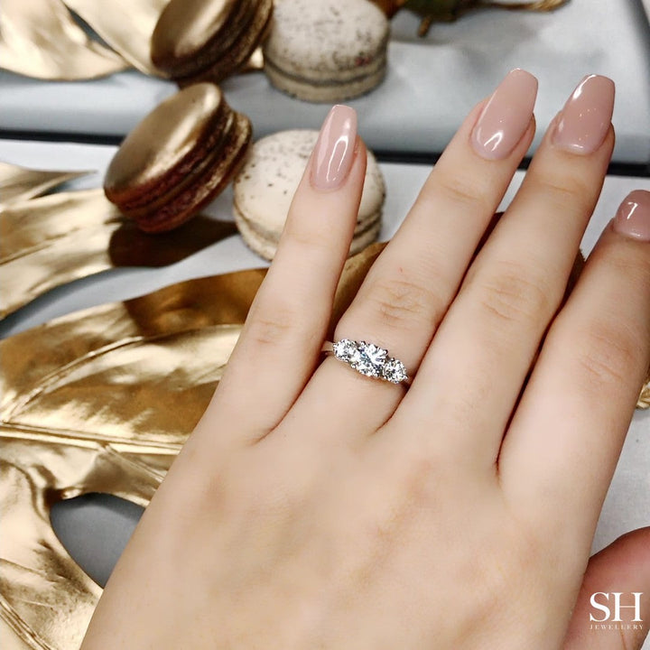 Modern trilogy ring with 4-Claw setting and tapered band - W0036 (Lab Grown)