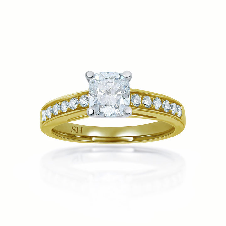 4-Claw Classic Cushion Cut engagement ring - W0249 (Lab Grown)