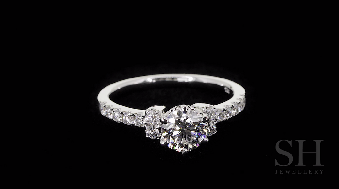 Timeless and elegant engagement ring with twin-stone shoulders - W0258 (Lab Grown)