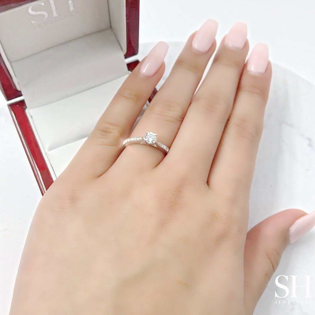 Timeless 4-Claw Beauty with Tapered Band - W0263 (Lab Grown)