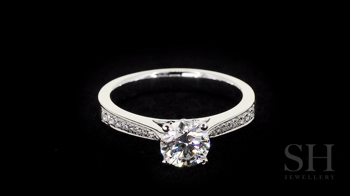 Timeless 4-Claw Beauty with Tapered Band - W0263 (Lab Grown)