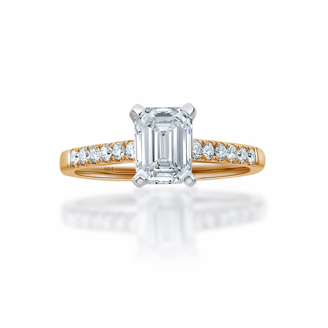 Timeless Emerald Cut 4-Claw Diamond Ring - W0327 (Lab Grown)
