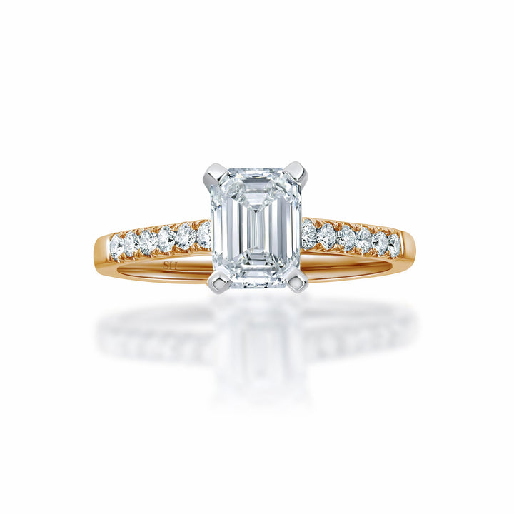 Timeless Emerald Cut 4-Claw Diamond Ring - W0327 (Lab Grown)