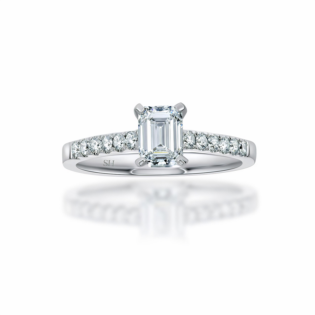 Timeless Emerald Cut 4-Claw Diamond Ring - W0327 (Lab Grown)