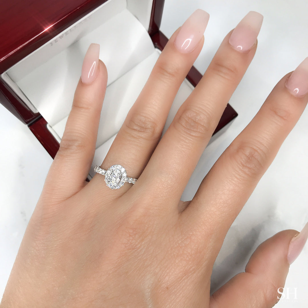 Classic Oval Halo Diamond Engagement Ring - W0330 (Lab Grown)