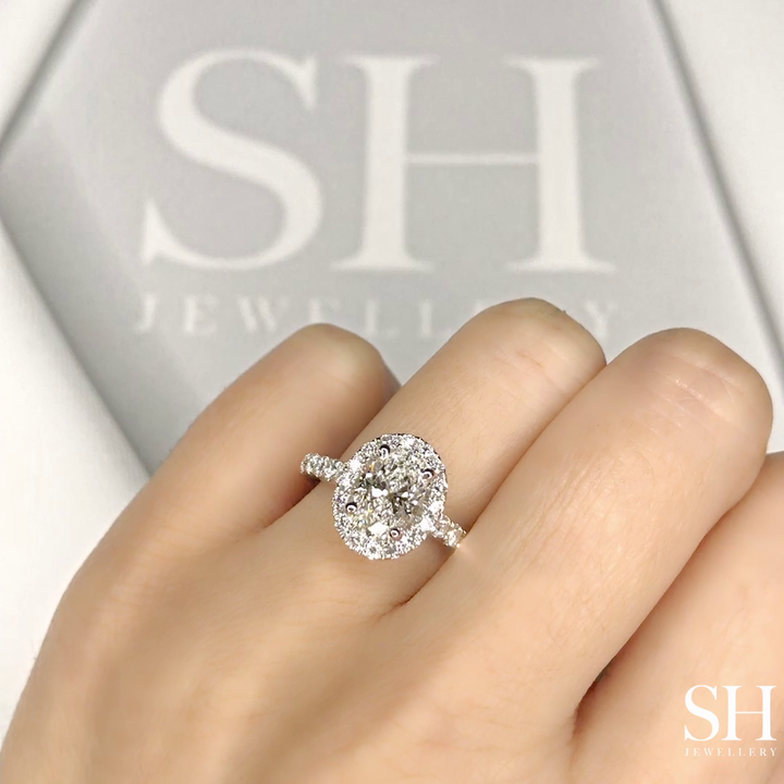 Classic Oval Halo Diamond Engagement Ring - W0330 (Lab Grown)