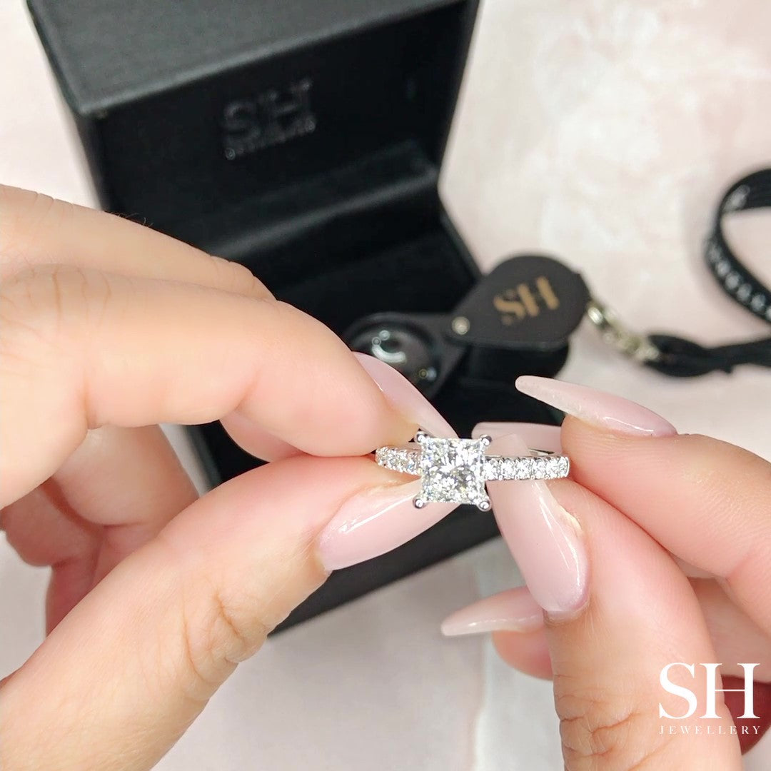 Classic Princess Cut Engagement Ring with Pavé-Set Band - W0333 (Lab Grown)