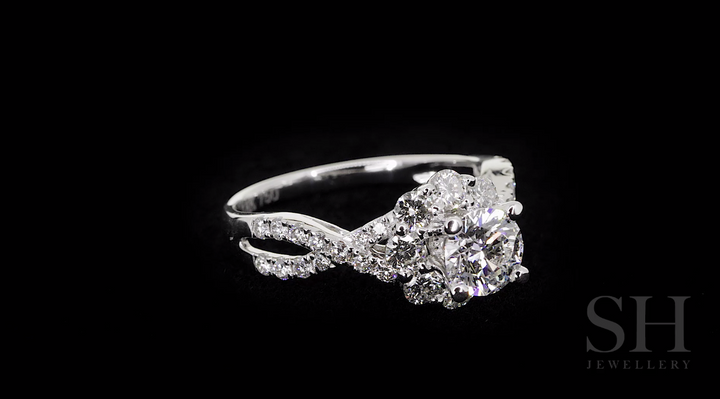 Halo cluster ring with crossover band - W0349 (Lab Grown)