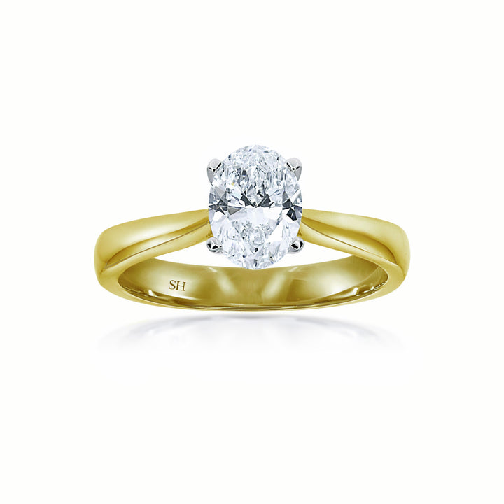 Minimalistic 4-Claw Oval Solitaire with Tapered Band - W0408 (Lab Grown)