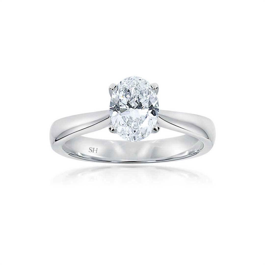 Minimalistic 4-Claw Oval Solitaire with Tapered Band - W0408 (Lab Grown)