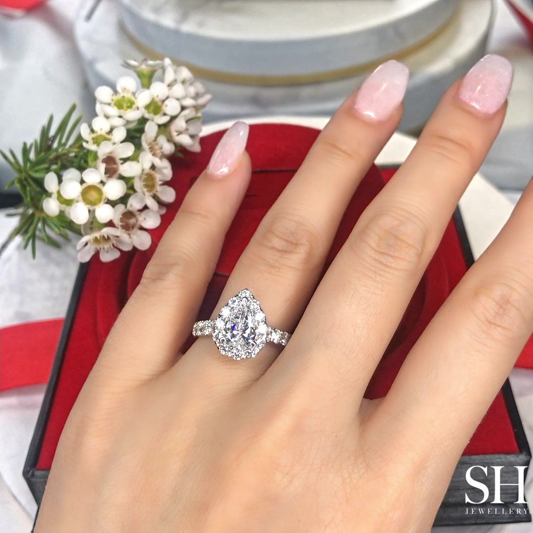 Bold Pear Shaped Halo & Pavé-Set Diamond Band - W0578 (Lab Grown)