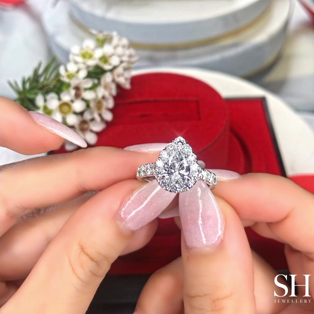 Bold Pear Shaped Halo & Pavé-Set Diamond Band - W0578 (Lab Grown)