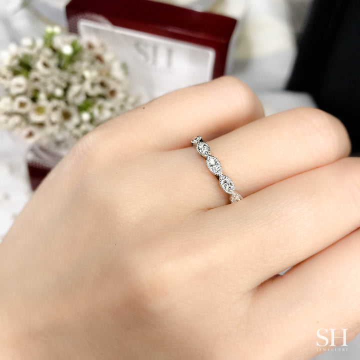 Marquise Panel With Milgrain Edging (2.8mm) - W0520 — 18kt White Gold (Clearance)