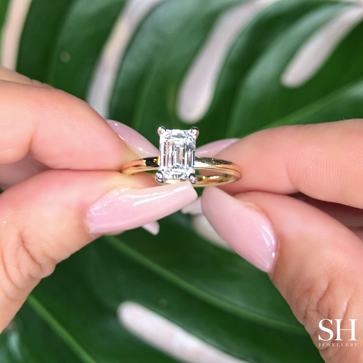 4-Claw Emerald-Cut Engagement Ring with Polished Band - W0799 (Lab Grown)