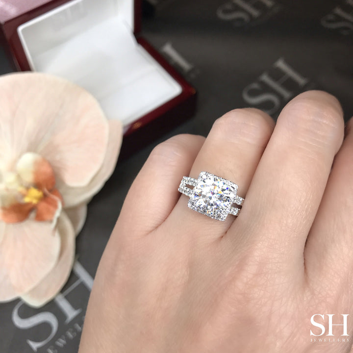 Diamond Cushion Halo And Split Two Row Band - W0885 (Lab Grown)