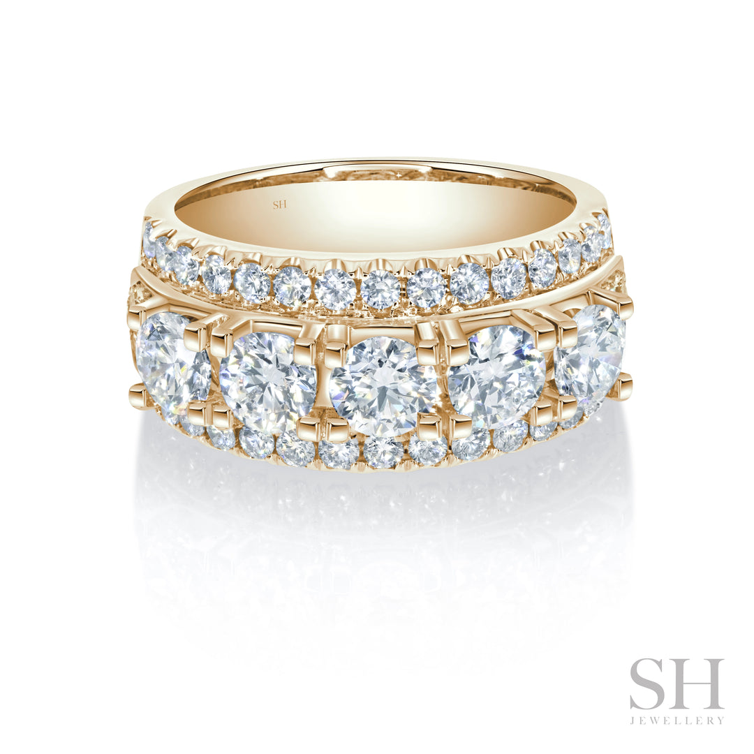 Snowcap Diamond Band (0.30ct each) - W1075
