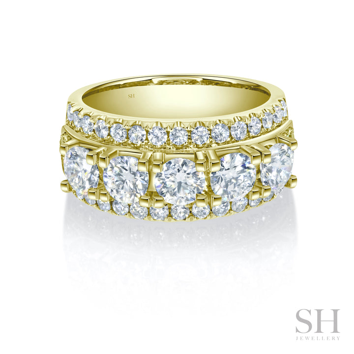 Snowcap Diamond Band (0.30ct each) - W1075