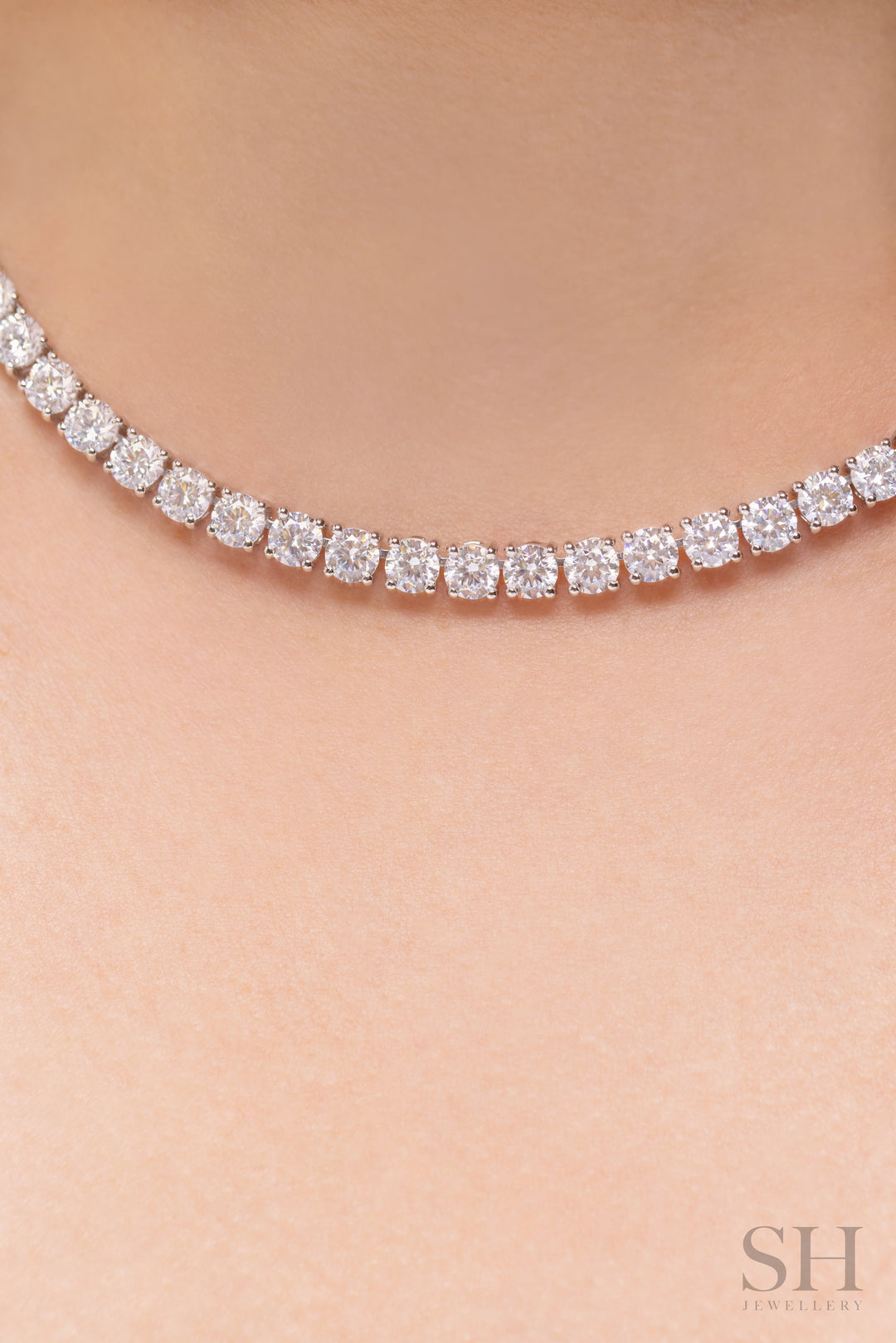 4-Claw Classic Diamond Tennis Necklace (full eternity) (27.65ct TW) (38cm/15in) - W1124