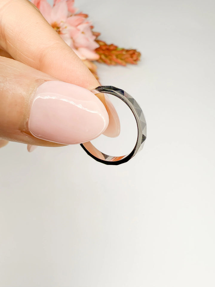Prism Wedding Ring (3mm) - W1154 — 18kt White Gold (Clearance)