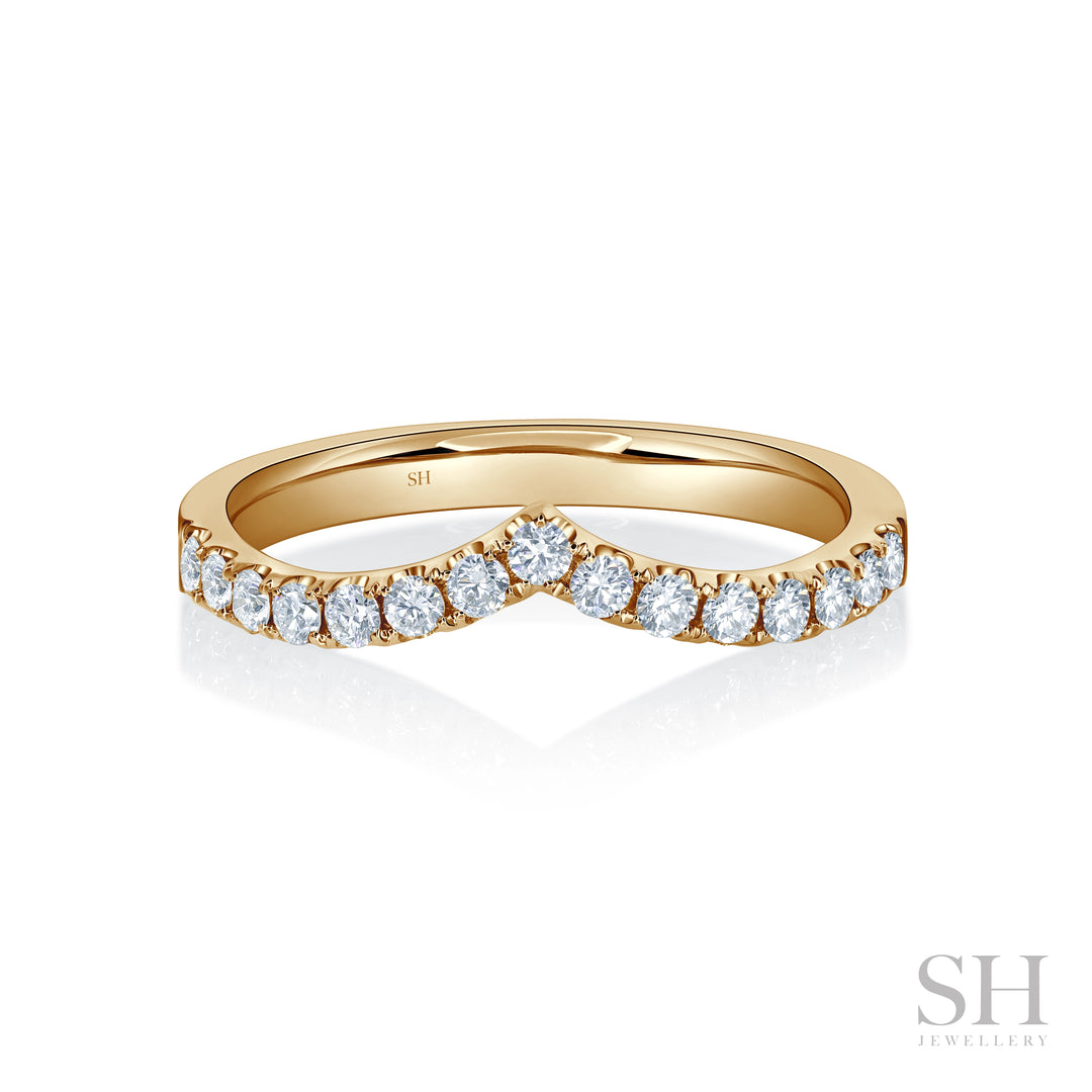 V-shaped Pavé-Set Women’s Wedding Band (2mm) - W1256
