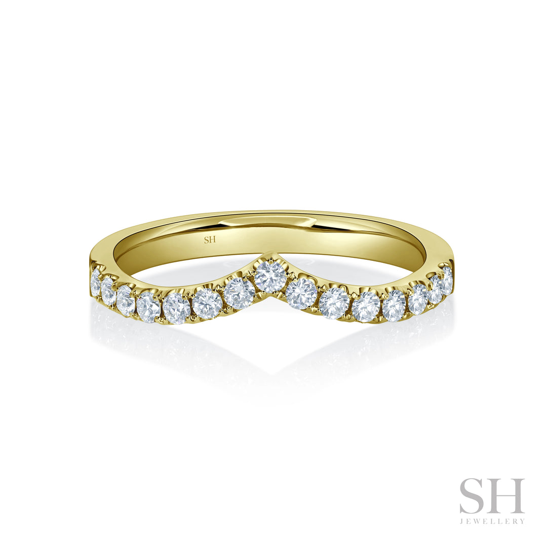 V-shaped Pavé-Set Women’s Wedding Band (2mm) - W1256