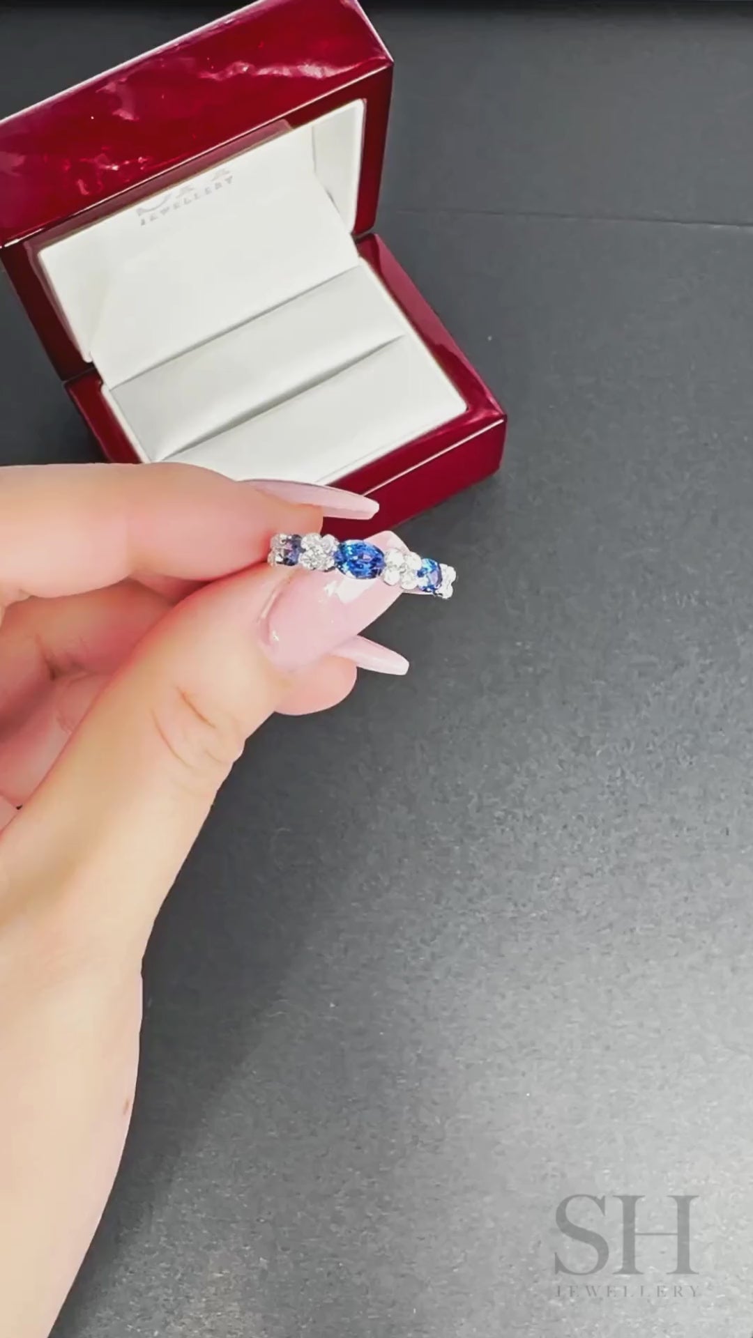 Sapphire Meadow Diamond Ring (4.2mm) - W1136