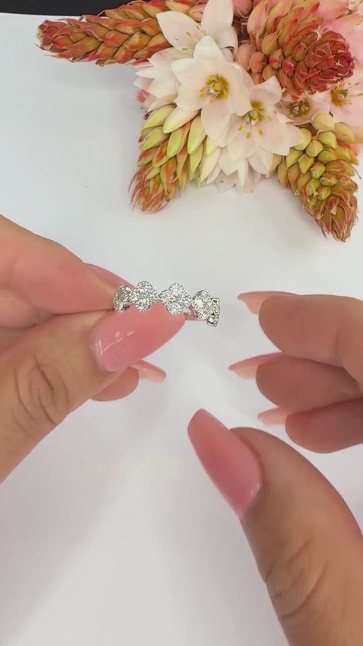 Clover Blossom Diamond Band (5.9mm) - W1134