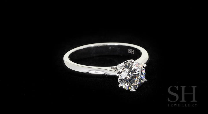 Webbed 6-Claw solitaire engagement ring - W0007 (Lab Grown)