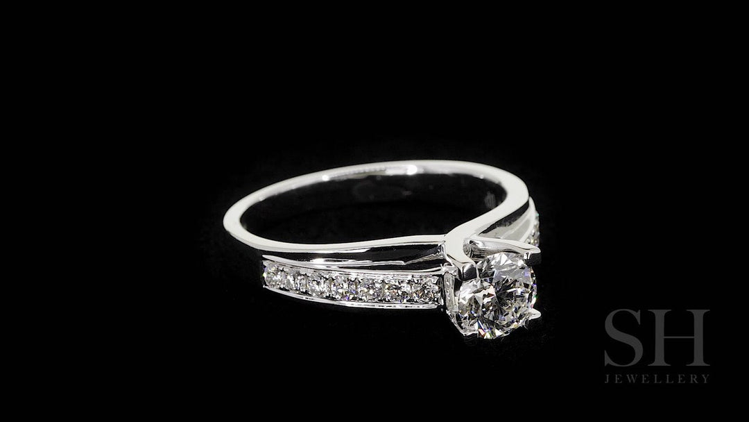 Crossover Prongs and Bridged Grain Set Diamond Band - W0023 (Lab Grown)