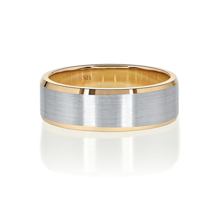 Pictured with 18k Yellow gold|thumb_caption: 18k Yellow Gold|thumb_group:1	