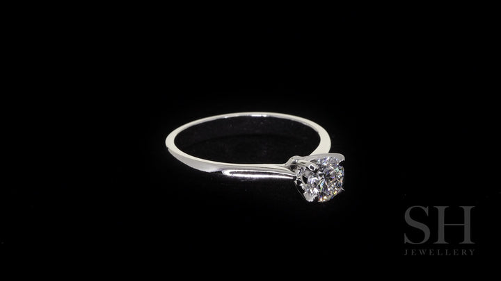 video:378sItbrEfM|video360:true|caption:Shown with 0.60ct diamond.|option:Carats=0.6 carat|thumb_caption:0.60 carat|thumb_group:2