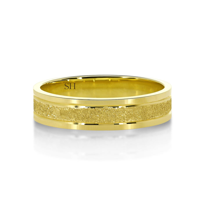 Pictured with 18k yellow gold|thumb_caption: 18k yellow gold|thumb_group:1