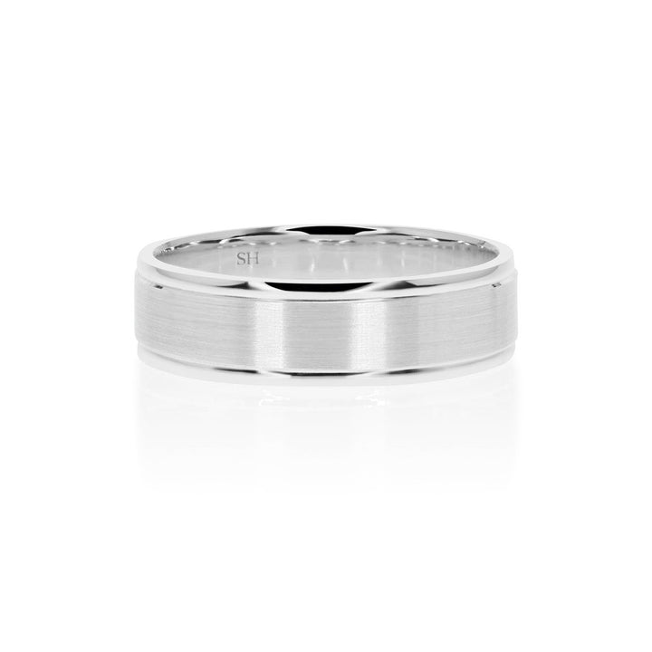 Pictured with 18k White gold|thumb_caption: 18k White Gold|thumb_group:1|grid_preview:true
